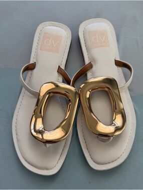 Dolce Vita Slip On Flat Sandals s6.5 Women’s White Gold Thong